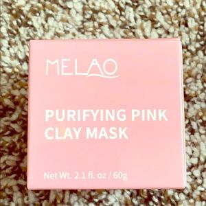 Purifying pink clay face mask!